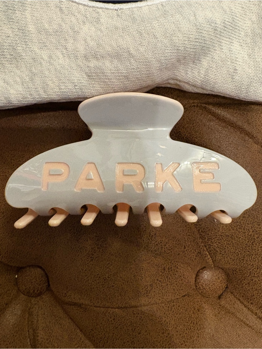 New! PARKE claw clip in Sprinkle